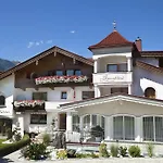 Alpinschloessl 아파트호텔 4*