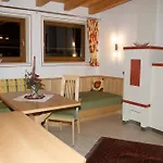 Aparthotel Alpinschloessl Mayrhofen