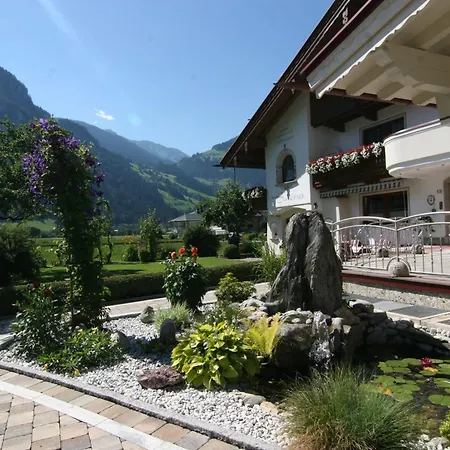 Apartmanhotel Alpinschloessl