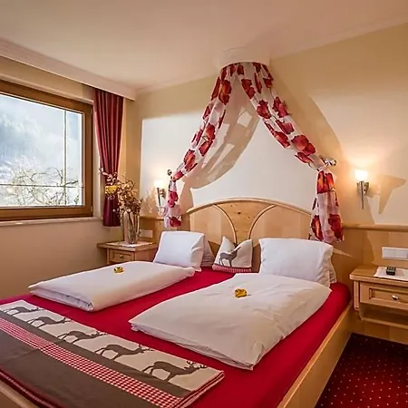 Alpinschlossl Aparthotel 4*