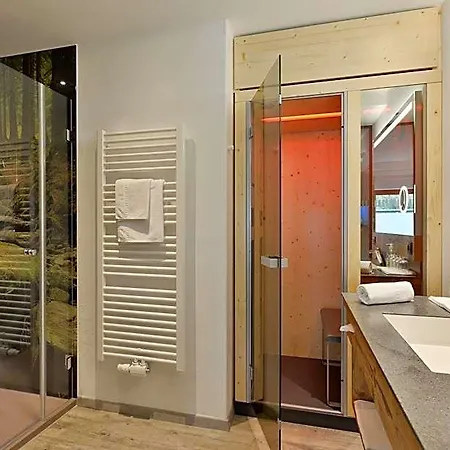 Aparthotel Alpinschlossl 4*
