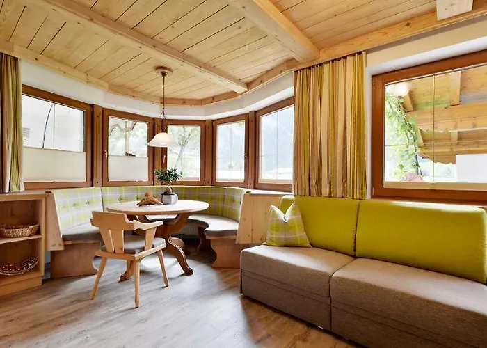 高山城堡公寓式酒店 4* 迈尔霍芬