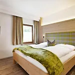 Aparthotel Alpinschlossl Mayrhofen